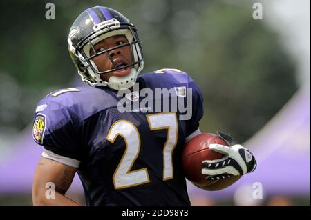 NO FILM, NO VIDEO, NO TV, NO DOCUMENTARY - Baltimore Ravens running back Ray Rice runs during a training session at McDaniel College in Westminster in Maryland, USA on August 5, 2009. Photo by Karl Merton Ferron/MCT/ABACAPRESS.COM Stock Photo