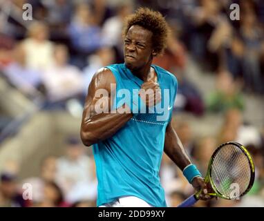 NO FILM, NO VIDEO, NO TV, NO DOCUMENTARY - France's Gael Monfils reacts after scoring a point against Spain's Rafael Nadal during the U.S. Open in New York City, NY, USA on September 8, 2009. Nadal won, 6-7, 6-3, 6-1, 6-3. Photo by Ed Betz/Newsday/MCT/Cameleon/ABACAPRESS.COM Stock Photo