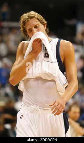 NO FILM, NO VIDEO, NO TV, NO DOCUMENTARY - Dallas Mavericks center Dirk Nowitzki leaves the court after his team lost to the Washington Wizards 102-91 in an NBA basketball game at the American Airlines Center in Dallas, TX, USA on October 27, 2009. Photo by Kelley Chinn/Fort Worth Star-Telegram/MCT/ABACAPRESS.COM Stock Photo