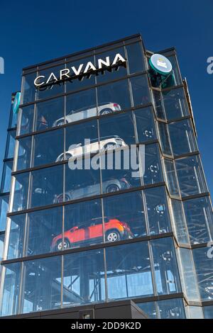 Novi, Michigan - A Carvana car vending machine in suburban Detroit. Customers buy the company's used cars online, and can pick up them up at a car ven Stock Photo