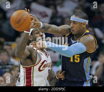 NO FILM, NO VIDEO, NO TV, NO DOCUMENTARY - Cleveland Cavaliers' LeBron James (left) defends Denver's Carmello Anthony during NBA action at Quicken Loans Arena in Cleveland, Ohio, on Thursday, February 18, 2009. Photo by Phil Masturzo/Akron Beacon Journal/MCT/Cameleon/ABACAPRESS.COM Stock Photo