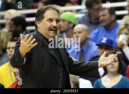 NO FILM, NO VIDEO, NO TV, NO DOCUMENTARY - Orlando Magic coach Stan Van Gundy protests to officials during game against the San Antonio Spurs at Amway Arena in Orlando, FL, USA on March 17, 2010. Orlando defeated San Antonio, 110-84. Photo by Cassie Armstrong/Orlando Sentinel/MCT/ABACAPRESS.COM Stock Photo