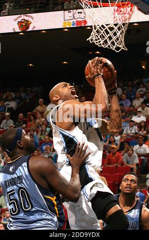 NO FILM, NO VIDEO, NO TV, NO DOCUMENTARY - Orlando Magic guard Vince Carter scores over Memphis Grizzlies forward Zach Randolph during an NBA game at Amway Arena in Orlando, FL, USA on April 4, 2010. Photo by Stephen M. Dowell/Orlando Sentinel/MCT/Cameleon/ABACAPRESS.COM Stock Photo