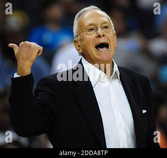 NO FILM, NO VIDEO, NO TV, NO DOCUMENTARY - Charlotte Bobcats head coach Larry Brown yells instructions to his team during NBA action against the New Orleans Hornets at Time Warner Cable Arena in Charlotte, NC, USA on October 20, 2010. The Bobcats defeated the Hornets, 105-98. Photo by Jeff Siner/Charlotte Observer/MCT/ABACAPRESS.COM Stock Photo