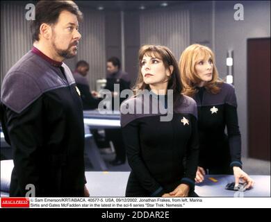 NO FILM, NO VIDEO, NO TV, NO DOCUMENTARY - © Sam Emerson/KRT/ABACA. 40577-5. USA, 09/12/2002. Jonathan Frakes, from left, Marina Sirtis and Gates McFadden star in the latest in the sci-fi series Star Trek: Nemesis. Stock Photo