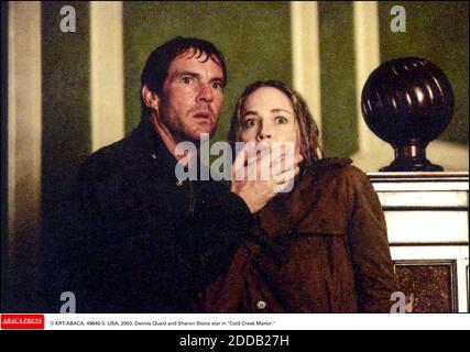 NO FILM, NO VIDEO, NO TV, NO DOCUMENTARY - © KRT/ABACA. 49840-3. USA, 2003. Dennis Quaid and Sharon Stone star in Cold Creek Manor. Stock Photo