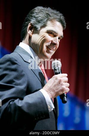 NO FILM, NO VIDEO, NO TV, NO DOCUMENTARY - Texas Governor Rick Perry speaks during the Western Republican Leadership Conference at the Venetian hotel-casino Wednesday, October 18, 2011, in Las Vegas, NV, USA. Photo by Ronda Churchill/MCT/ABACAPRESS.COM Stock Photo
