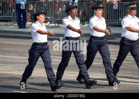 Military french Women troup during the annual Bastille Day military parade on the Champs-Elysees avenue in Paris, France on July 14, 2018. Photo by Nasser Berzane/ABACAPRESS.COM. Stock Photo