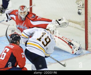 NO FILM, NO VIDEO, NO TV, NO DOCUMENTARY - Buffalo Sabres center Cody Hodgson (19) scores against Washington Capitals goalie Braden Holtby (70) in the third period at the Verizon Center in Washington, DC, USA on March 17, 2013. Photo by Chuck Myers/MCT/ABACAPRESS.COM Stock Photo