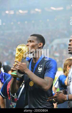 France's Paul Pogba kisses the trophy after winning 4-2 the 2018 FIFA World cup final football match France v Croatia at Luzhniki stadium in Moscow, Russia on July 15, 2018. Photo by Christian Liewig/ABACAPRESS.COM Stock Photo