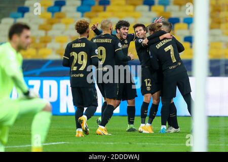 KYIV, UKRAINE - NOVEMBER 24: Antoine Griezmann of FC Barcelona, Jordi Alba of FC Barcelona celebrating goal during the UEFA Champions League match between Dinamo Kyiv and Barcelona at NSK Olimpiyskiy stadium on november 24, 2020 in Kyiv, Ukraine (Photo by Andrey Lukatsky/Orange Pictures) Stock Photo