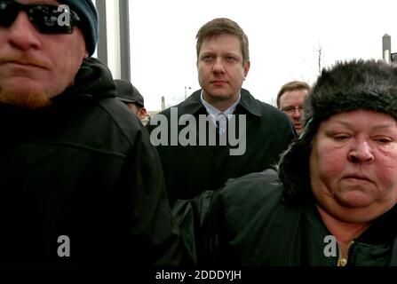 NO FILM, NO VIDEO, NO TV, NO DOCUMENTARY - Police officer Jason Van Dyke arrives at the Leighton Criminal Court building in Chicago, IL, USA, on Tuesday, December 29, 2015. He plead not guilty in the shooting death of Laquan McDonald. Van Dyke was caught on dashcam video shooting 17-year-old Laquan McDonald 16 times to his death in October 2014. Photo by Nancy Stone/Chicago Tribune/TNS/ABACAPRESS.COM Stock Photo