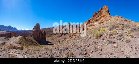 Spain, Santa Cruz de Tenerife, Panorama of Roques de Garcia formation in Teide National Park Stock Photo