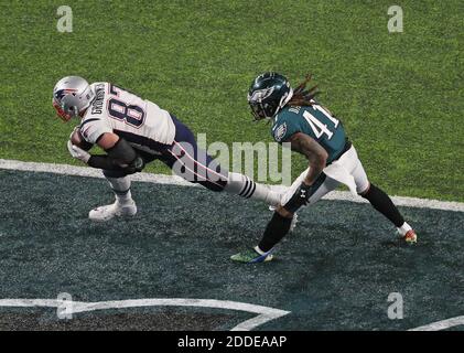 NO FILM, NO VIDEO, NO TV, NO DOCUMENTARY - New England Patriots tight end Rob Gronkowski (87) snags a 5-yard touchdown pass from Tom Brady on the opening drive of the third quarter as Philadelphia Eagles cornerback Ronald Darby (41) defends on Sunday, February 4, 2018 at U.S. Bank Stadium in Minneapolis, Minn. Photo by Brian Peterson/Minneapolis Star Tribune/TNS/ABACAPRESS.COM Stock Photo