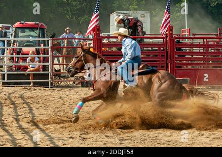Western rider barrel racer Stock Photo - Alamy