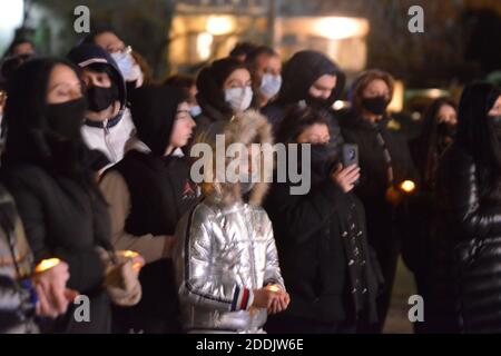 Watertown, Massachusetts, USA. 22nd Nov, 2020. Armenian-Americans hold a candlelight vigil and memorial for Peace honoring the fallen soldiers of Artsakh, Nagorno Karabakh in the recent war with Azerbaijan and its supporters. Credit: Kenneth Martin/ZUMA Wire/Alamy Live News Stock Photo