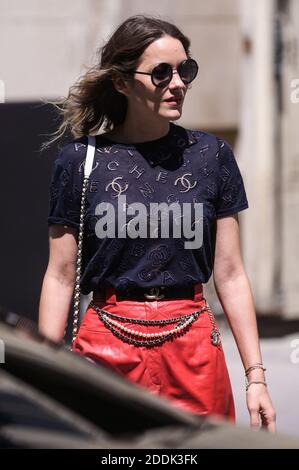 Marion Cotillard at the Chanel Haute Couture Spring/Summer 2025 fashion ...