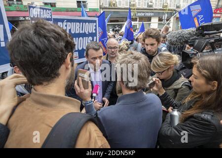 Fabien Vanhemelryck ( general secretary of Alliance Police) talking with opponant during the demonstration of the police union Alliance in front of the headquarters of La France Insoumise, following the remarks of Jean-Luc Melenchon, Paris, France on September 26, 2019, Photo by Loic Baratoux/ABACAPRESS.COM Stock Photo