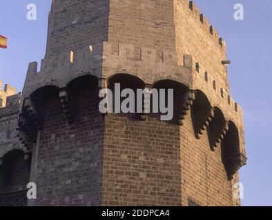 DETALLE DE UNA DE LAS TORRES DE SERRANOS CONSTRUIDAS ENTRE 1392 y 1398. Author: BALAGUER PERE. Location: TORRES DE SERRANOS. Valencia. SPAIN. Stock Photo