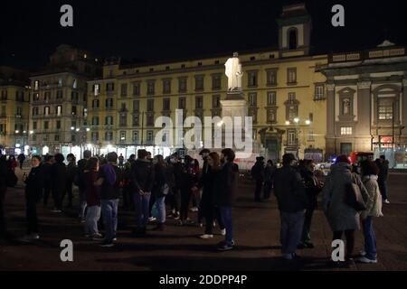 Napoli, Italy. 25th Nov, 2020. Naples, 25 November 2020 :On the national day of fight controls violence against women, gender and gender and beyond, an event organized by Non una di meno - Napoli, Assembramentah and Ciacc-àre, was held in the evening in Piazza Dante. In the presence of so many girls and boys, there was a voice in anger for those who daily suffer every form of violence. (Photo by Pasquale Senatore/Pacific Press) Credit: Pacific Press Media Production Corp./Alamy Live News Stock Photo