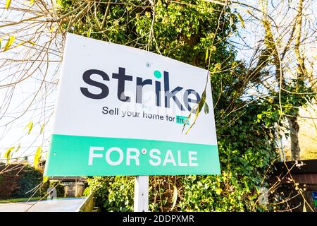 Strike Online Estate Agents, Estate agent board, estate agent for sale board, property for sale, house for sale board, estate agent sign, for sale, Stock Photo