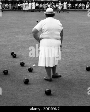 Scenes from the Ladies Crown Green Bowls Championship at Worthing in 1989. Photo by Tony Henshaw Stock Photo
