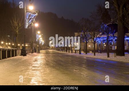Night view of Dietls Boulevards, famous promenade of Krynica Zdroj in southern Poland Stock Photo