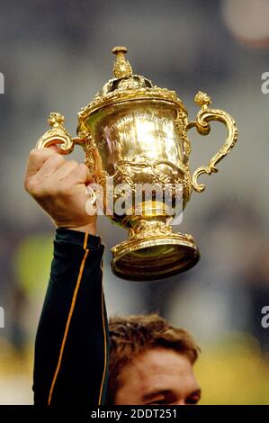 South Africa' rugby players holding the Web Ellis Cup to celebrate the win of the Rugby World Cup of France 2007, at the state de France, in Paris. Stock Photo