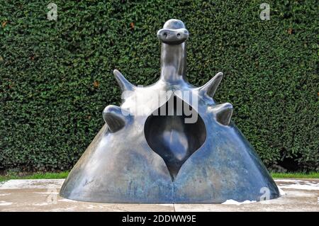 One of a series of playful figures displayed during the Joan Miro exhibition, Yorkshire Sculpture Park. Stock Photo