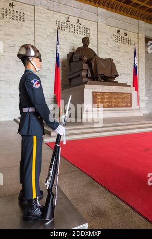 Guard inside the Chiang Kai Shek Memorial Hall in Taipei, Taiwan Stock Photo