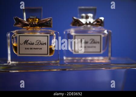 Miss dior perfume bottle hi-res stock photography and images - Alamy
