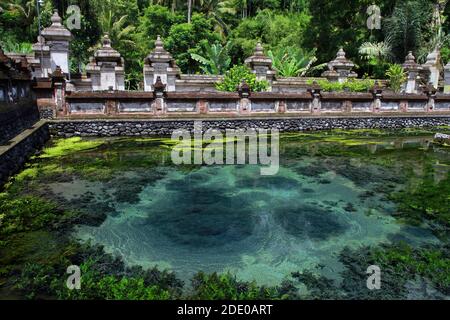 Tirta Empul temple, Pura Tirta Empul, Hindu Balinese water temple, Tampaksiring, Bali, Indonesia Stock Photo