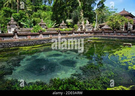 Tirta Empul temple, Pura Tirta Empul, Hindu Balinese water temple, Tampaksiring, Bali, Indonesia Stock Photo