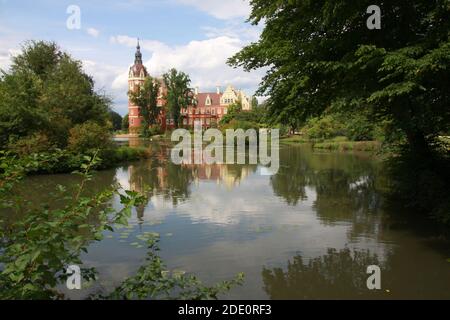 Muskau Park (Muskauer Park, Park Mużakowski), German-Polish border Stock Photo