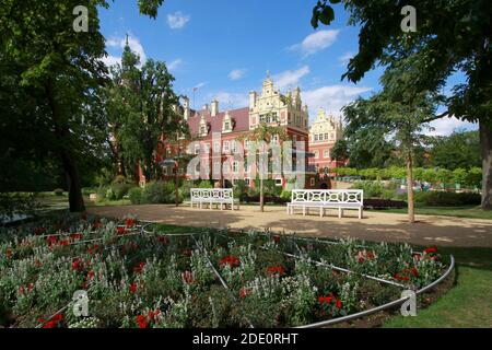 Muskau Park (Muskauer Park, Park Mużakowski), German-Polish border Stock Photo