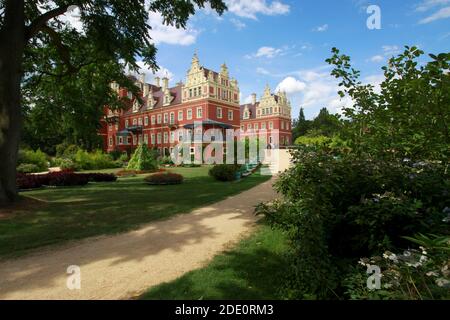 Muskau Park (Muskauer Park, Park Mużakowski), German-Polish border Stock Photo