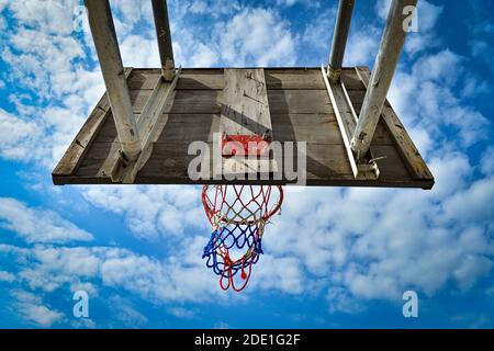 Basketball hoop on a overcast day Stock Photo - Alamy