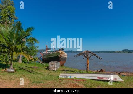 Paraná River with Playa del Sol, San Ignacio, Departemento Misiones, Argentina, Latin America Stock Photo