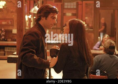 ADAM SCOTT, SARAH MICHELLE GELLAR, THE RETURN, 2006 Stock Photo - Alamy