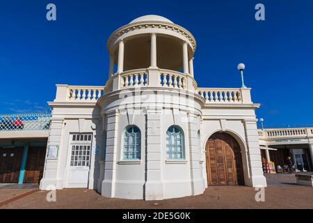 England, East Sussex, Bexhill on Sea, The De La Warr Pavilion, Promenade Art Deco Cupola Stock Photo