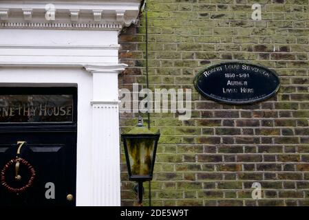 Abernethy House home of Robert Louis Stevenson in Hampstead village, London. Black plaque erected by the Hampstead Plaque Fund. Stock Photo