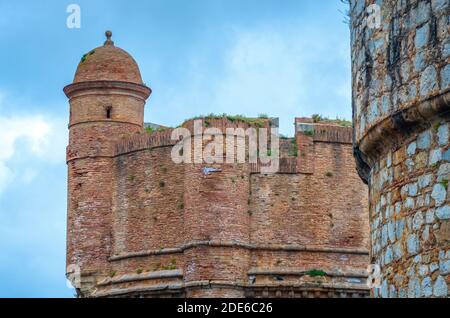 La forteresse de Salses est un ouvrage militaire construit entre 1497 et 1502 par les rois catholiques espagnols. Stock Photo