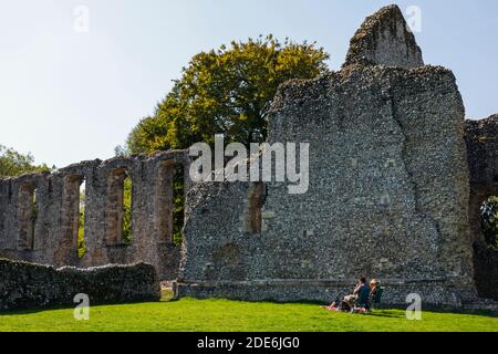 England, Hampshire, Bishop's Waltham, Ruins of Bishop's Waltham Palace Stock Photo