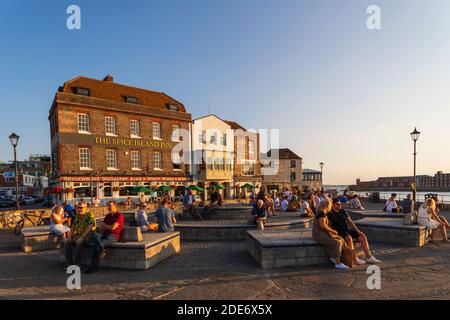 England, Hampshire, Portsmouth, Old Town, Bath Square, Pubs Stock Photo