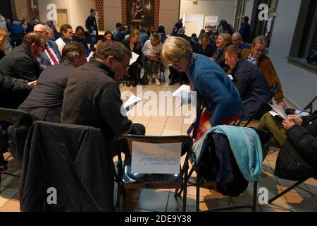Reunion dans le cadre du Grand Debat National a Lille, le 18 Fevrier 2019. Photo by Sylvain Lefevre/ABACAPRESS.COM Stock Photo