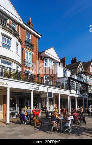 England, Kent, Tunbridge Wells, The Pantiles Shopping Street Stock Photo