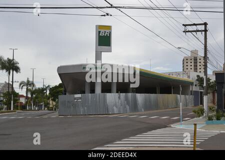 Brazil, state of sao paulo, November, 27, 2020, Abandoned gas station in the city center, in the countryside of Sao Paulo, Brazil Stock Photo