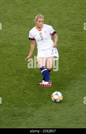 USA's Abby Dahlkemper during the FIFA Women soccer World Cup 2019 Group F match, USA vs Chile at Parc des Princes, Paris, France on June 16th, 2019. USA won 3-0. Photo by Henri Szwarc/ABACAPRESS.COM Stock Photo