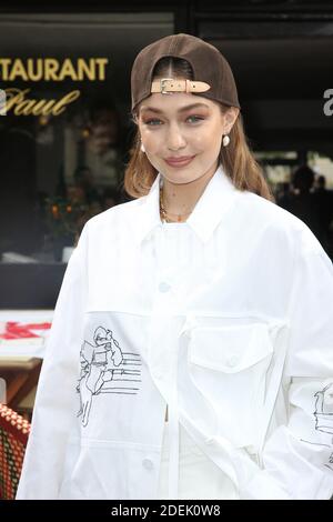 Gigi Hadid au défilé Louis Vuitton Homme printemps-été 2020