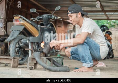 Lighter repair shop hi-res stock photography and images
